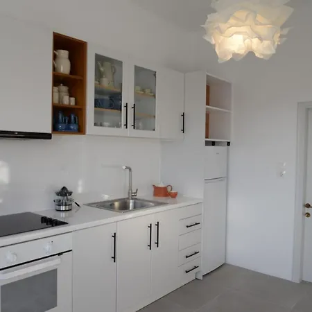 アパート Despoina